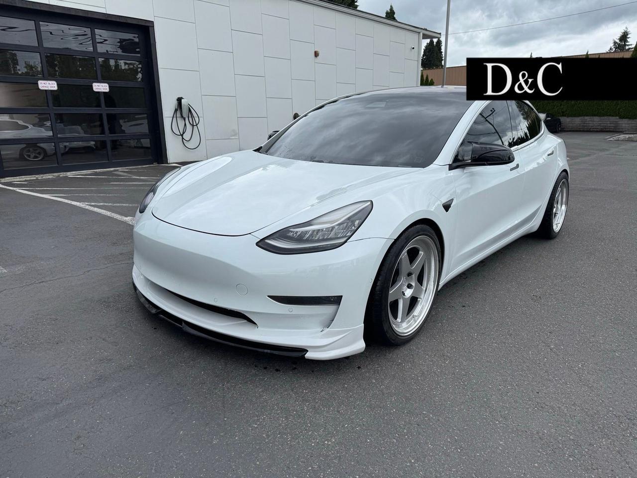 tesla model 3 2018 5YJ3E1EB3JF088723 image tesla model 3 2018 5YJ3E1EB3JF088723 image